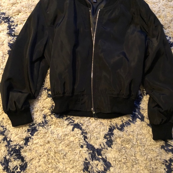 Fashion Nova cropped bomber jacket - Picture 2 of 5